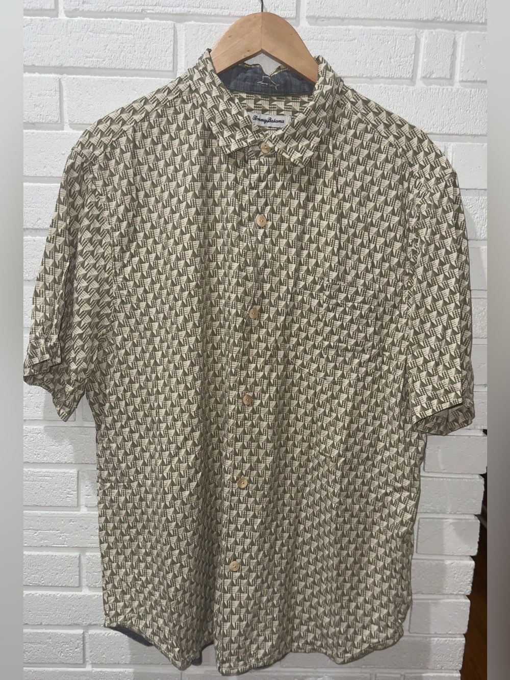 Tommy Bahama Beige Geo Print Short-Sleeve Button-Up Shirt Size XL